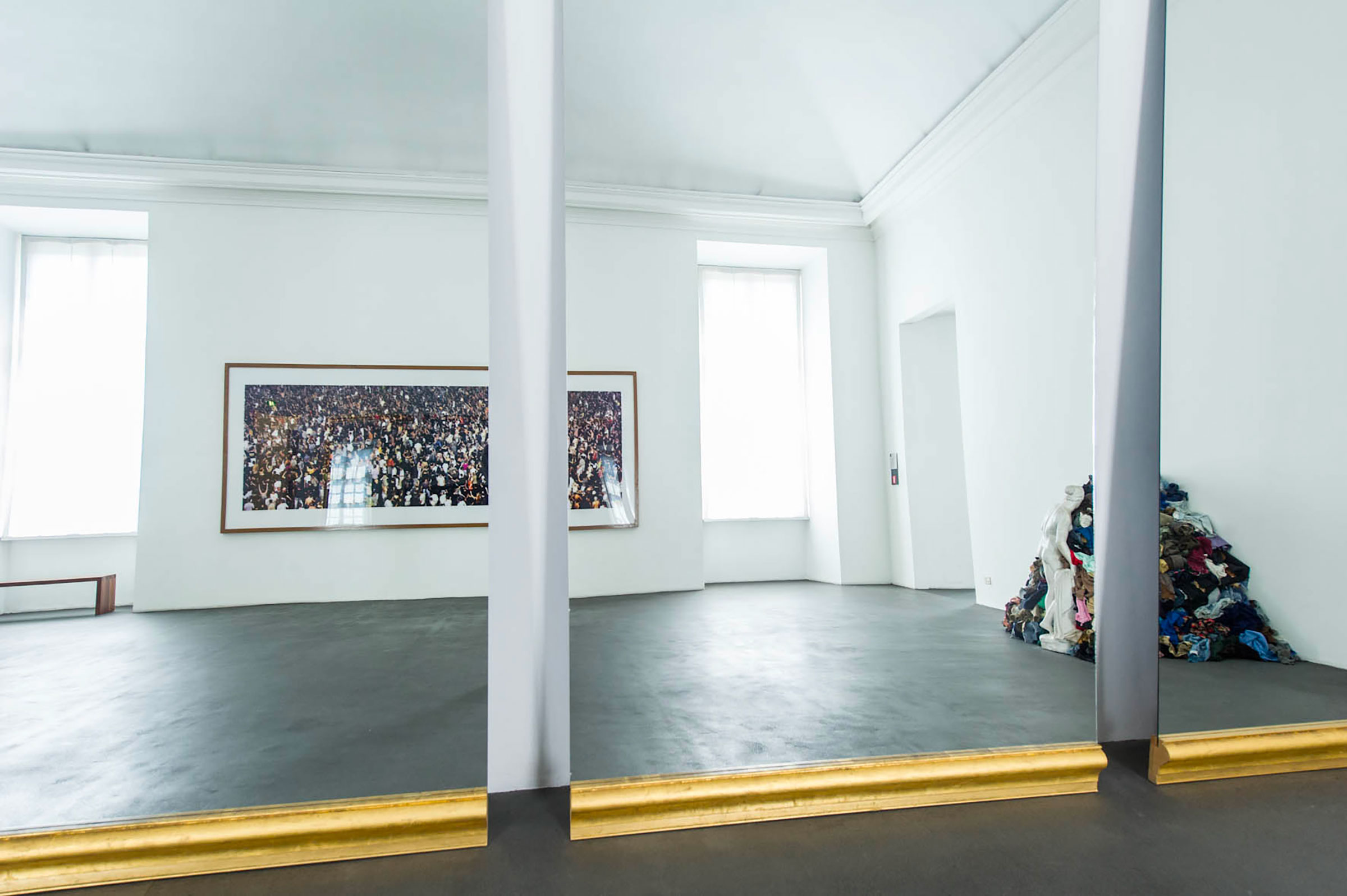 u0022Oltre il muro / Beyond the Wallu0022, installation view